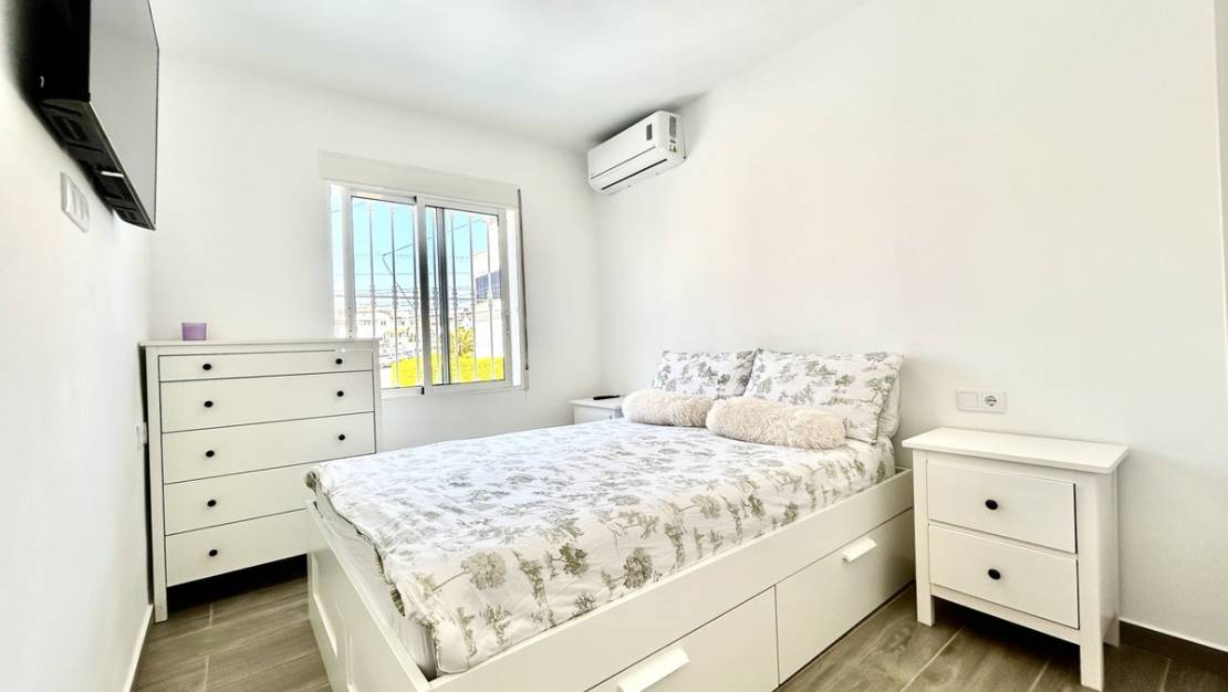 Sale - Villa - Orihuela - Villamartin