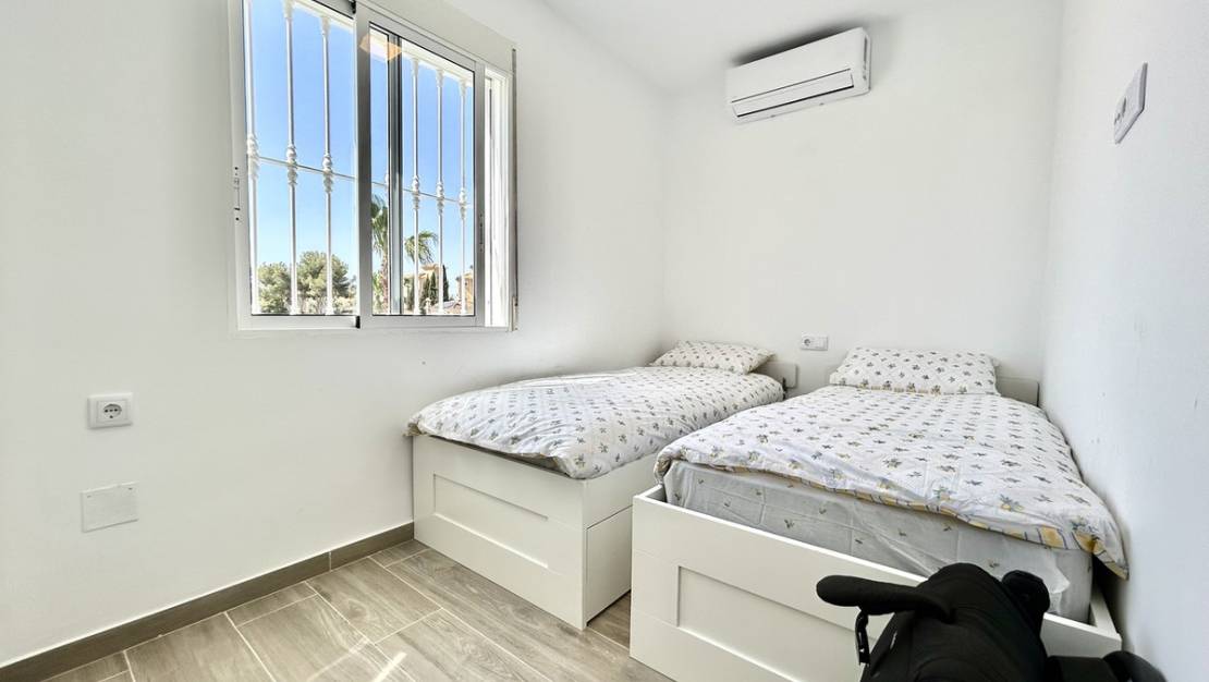 Sale - Villa - Orihuela - Villamartin