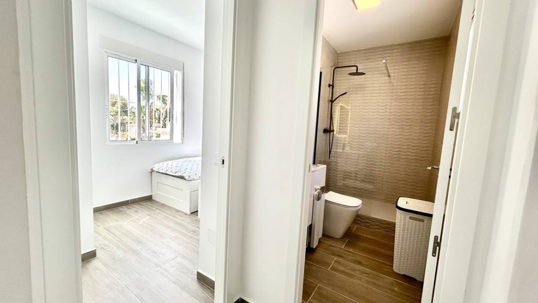 Sale - Villa - Orihuela - Villamartin