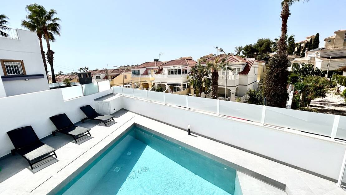 Sale - Villa - Orihuela - Villamartin