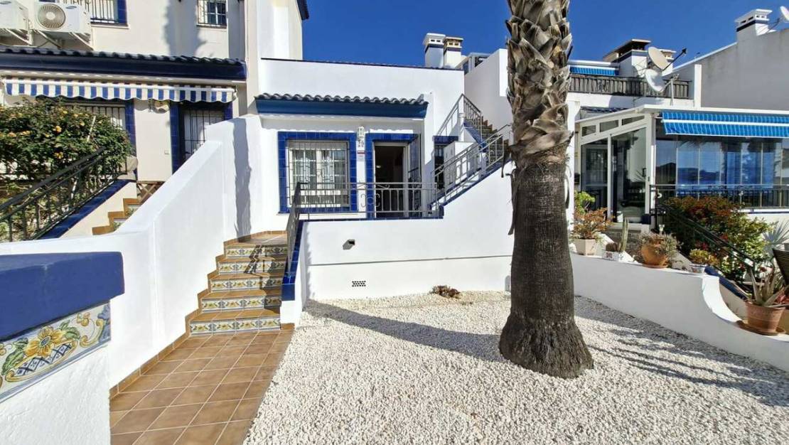 Sale - Villa - Orihuela - Villamartin