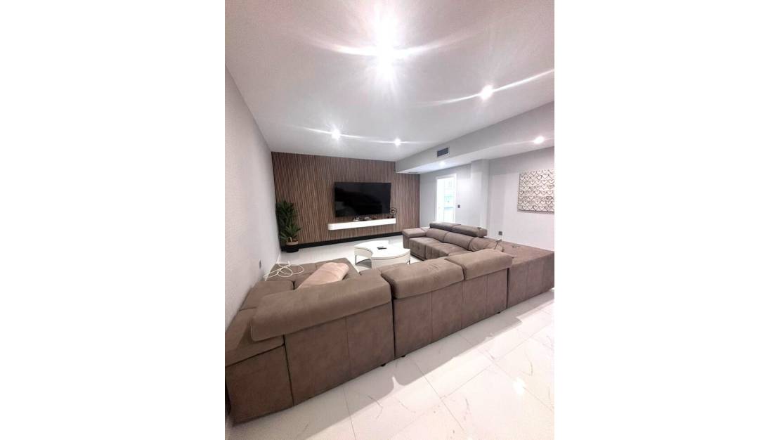 Sale - Villa - Orihuela - Villamartin