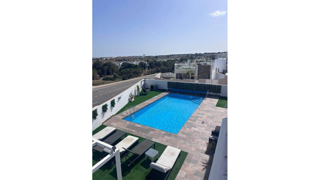 Sale - Villa - Orihuela - Villamartin