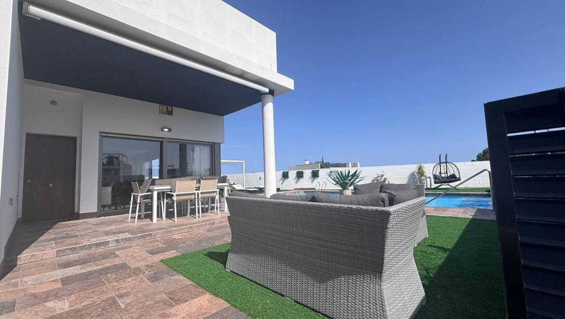 Sale - Villa - Orihuela - Villamartin
