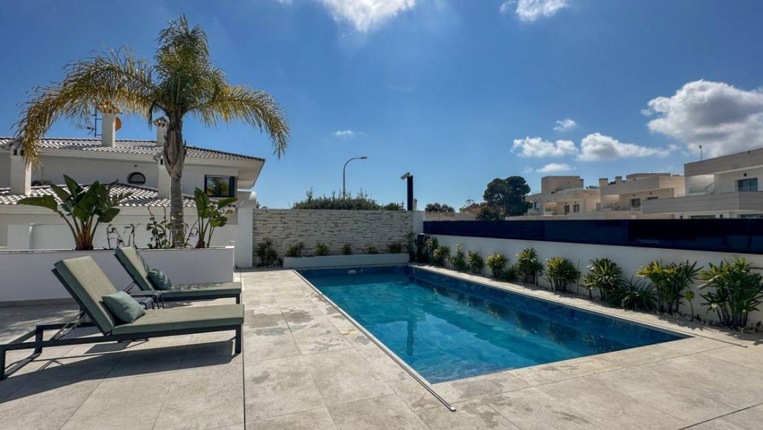 Sale - Villa - Orihuela - Villamartin