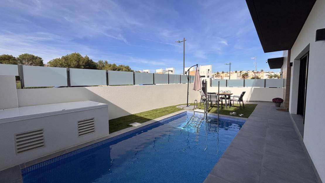 Sale - Villa - Orihuela - Villamartin