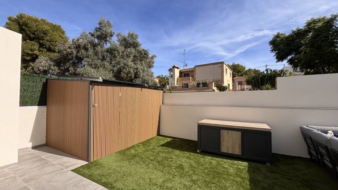Sale - Villa - Orihuela - Villamartin