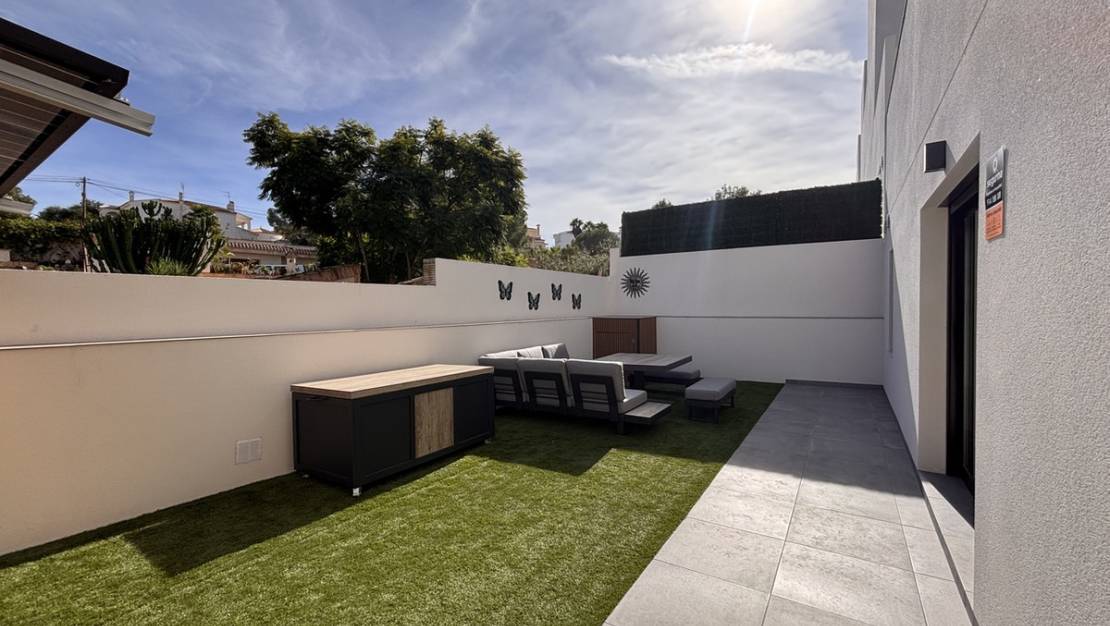 Sale - Villa - Orihuela - Villamartin