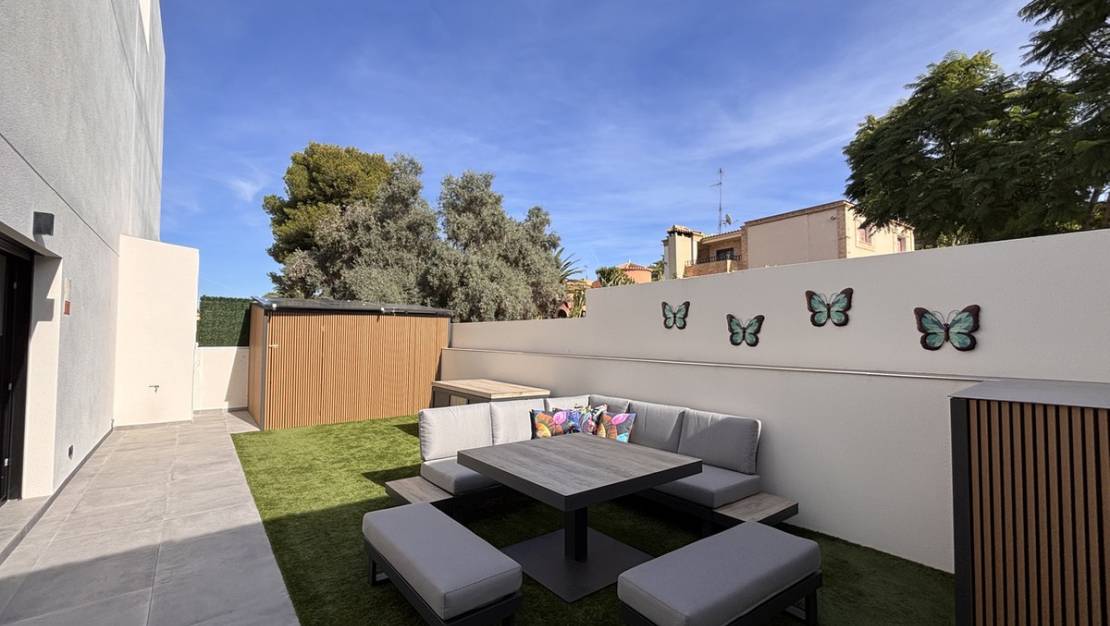 Sale - Villa - Orihuela - Villamartin