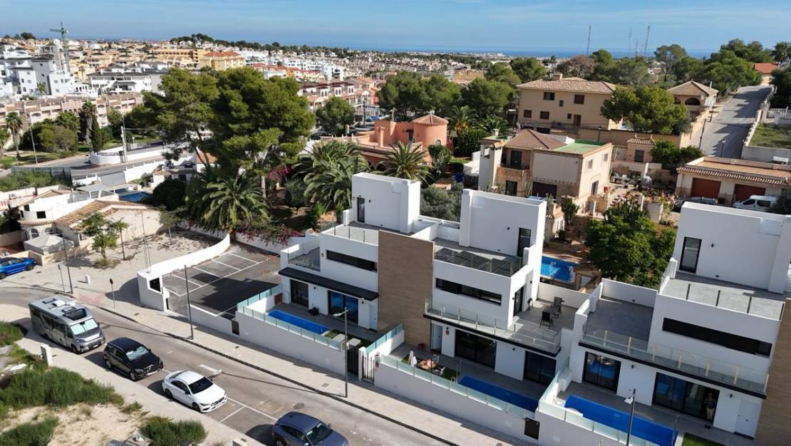 Sale - Villa - Orihuela - Villamartin