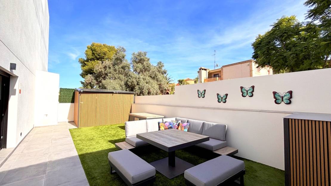 Sale - Villa - Orihuela - Villamartin