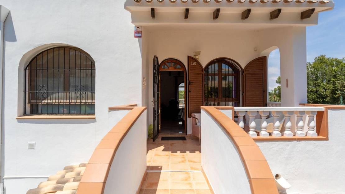 Sale - Villa - Orihuela - Villamartin