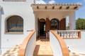 Sale - Villa - Orihuela - Villamartin