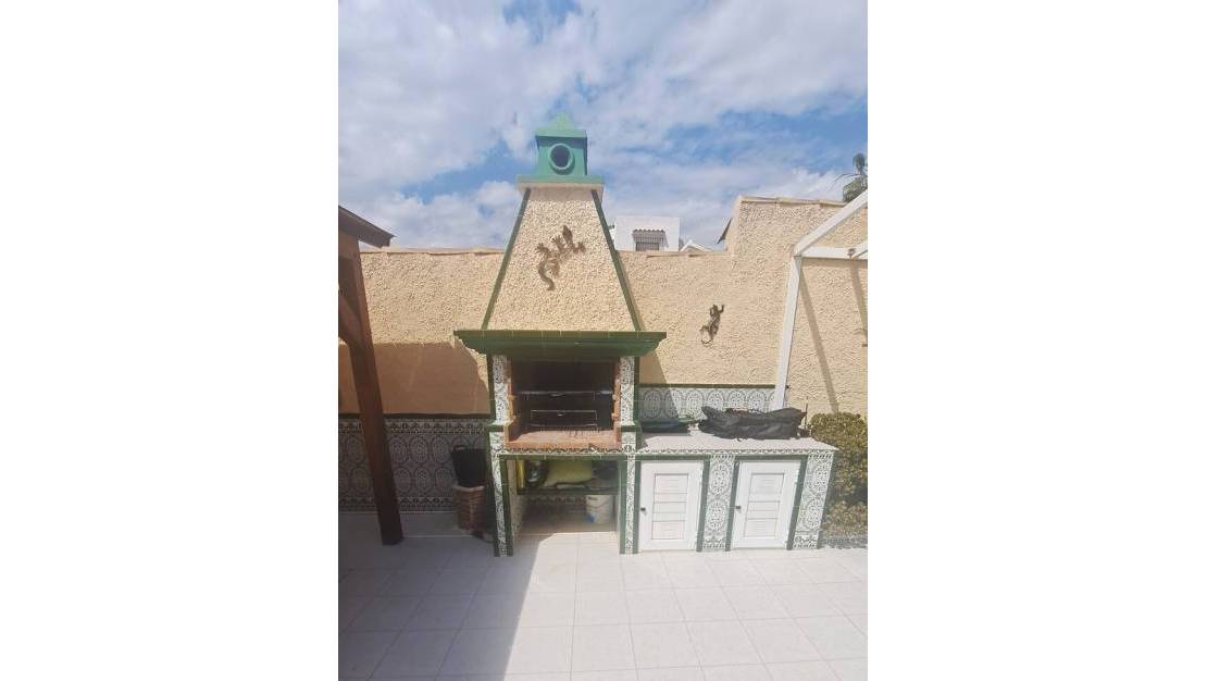 Sale - Villa - Orihuela - Villamartin