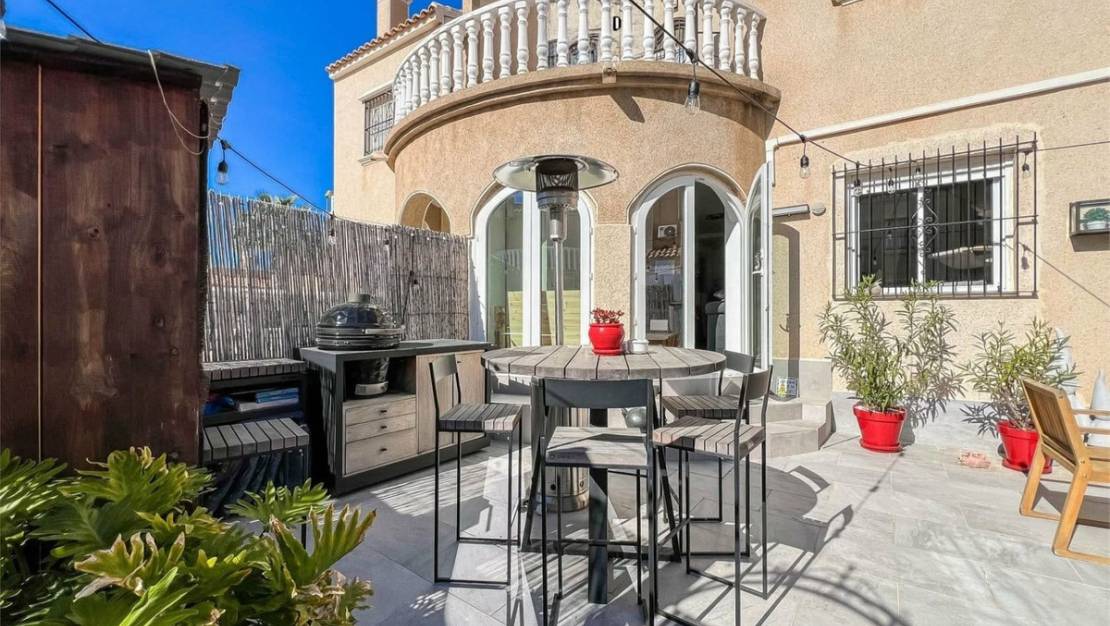 Sale - Villa - Orihuela - Villamartin