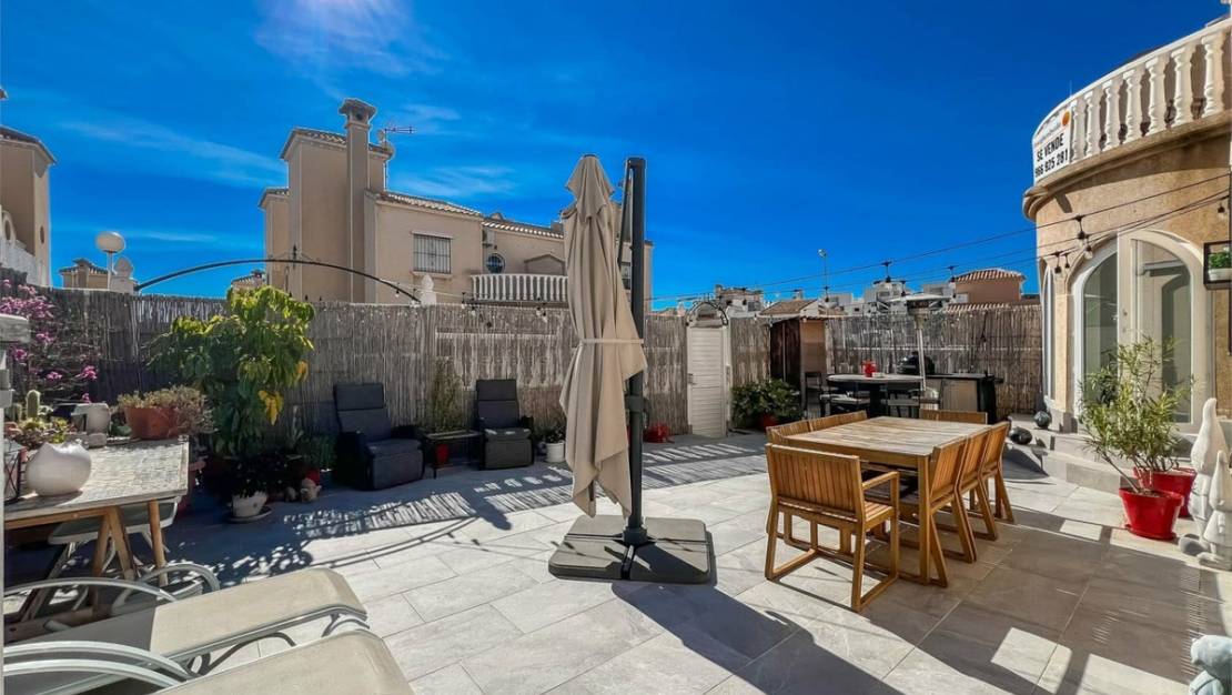 Sale - Villa - Orihuela - Villamartin