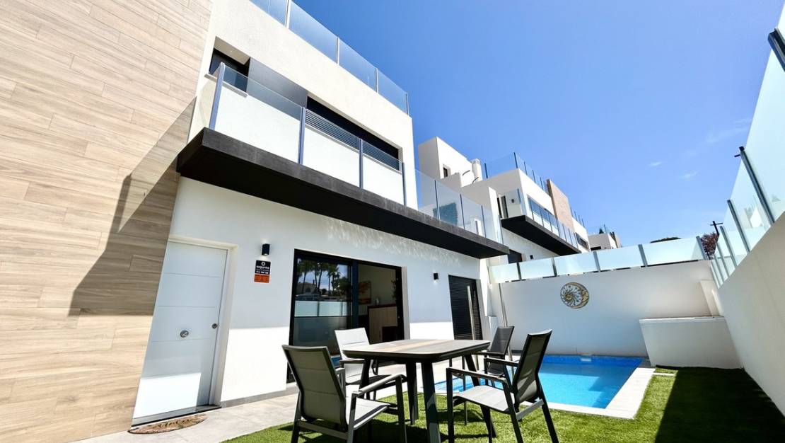 Sale - Villa - Orihuela - Villamartin