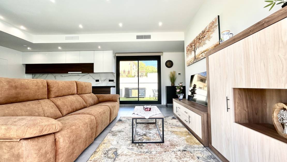 Sale - Villa - Orihuela - Villamartin