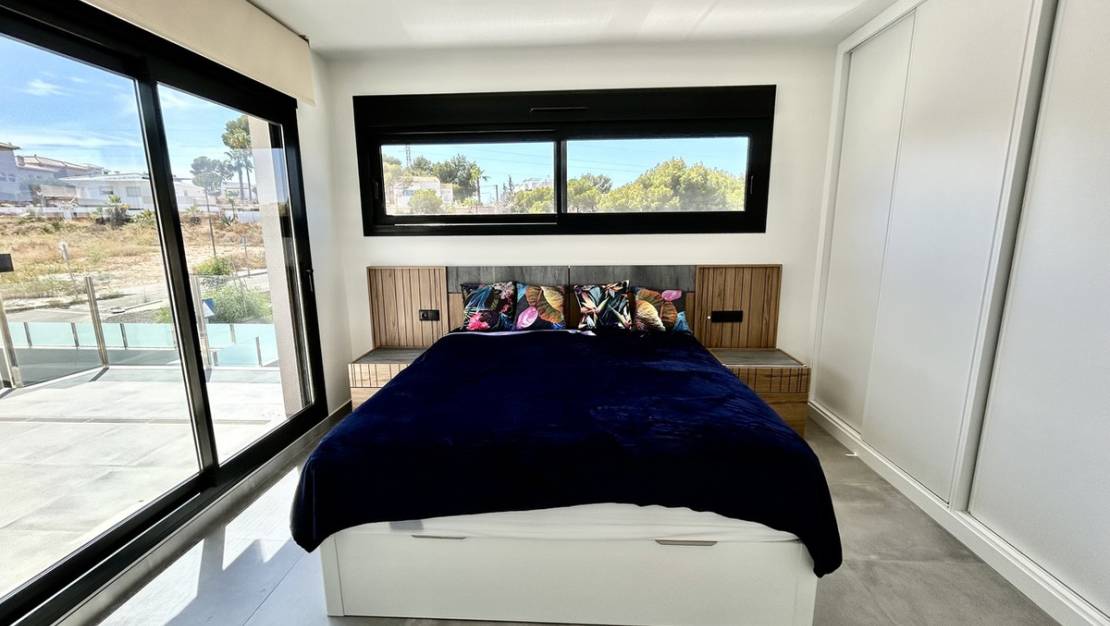 Sale - Villa - Orihuela - Villamartin