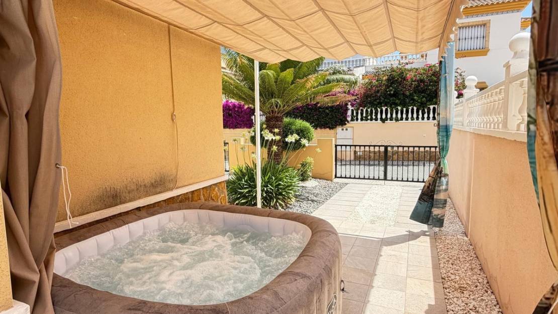 Sale - Villa - Orihuela - Villamartin