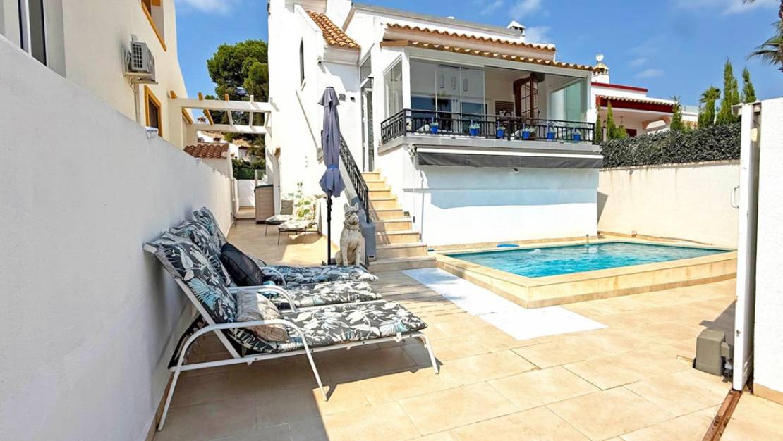 Sale - Villa - Orihuela - Villamartin