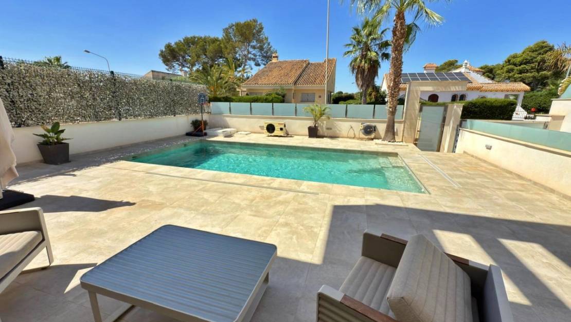 Sale - Villa - Orihuela - Villamartin