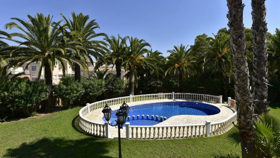 Sale - Villa - Orihuela - Villamartin