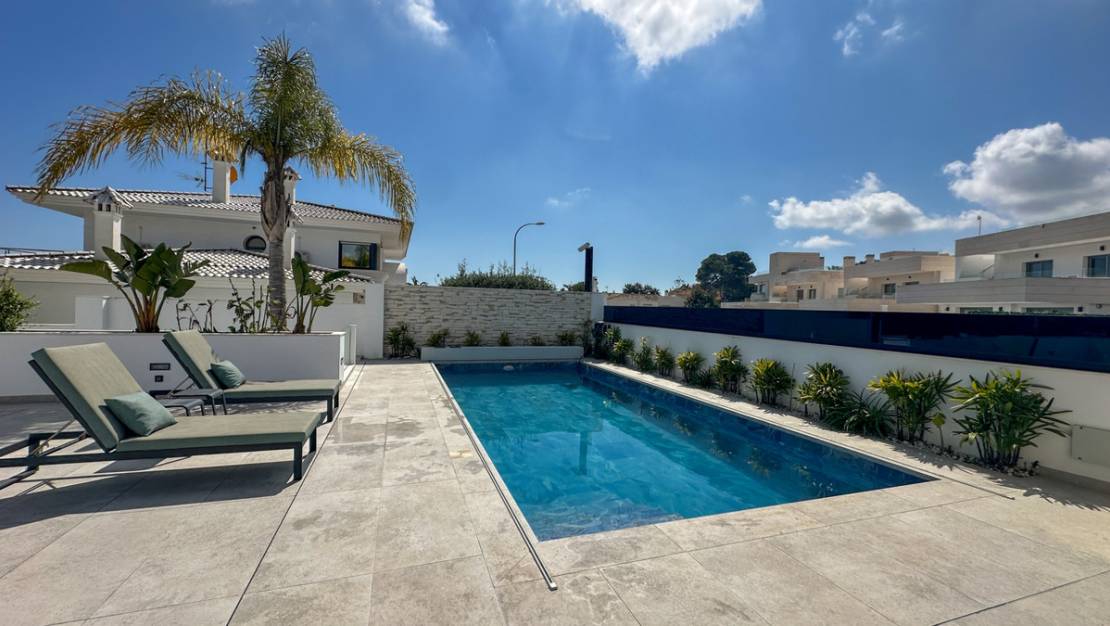 Sale - Villa - Orihuela - Villamartin