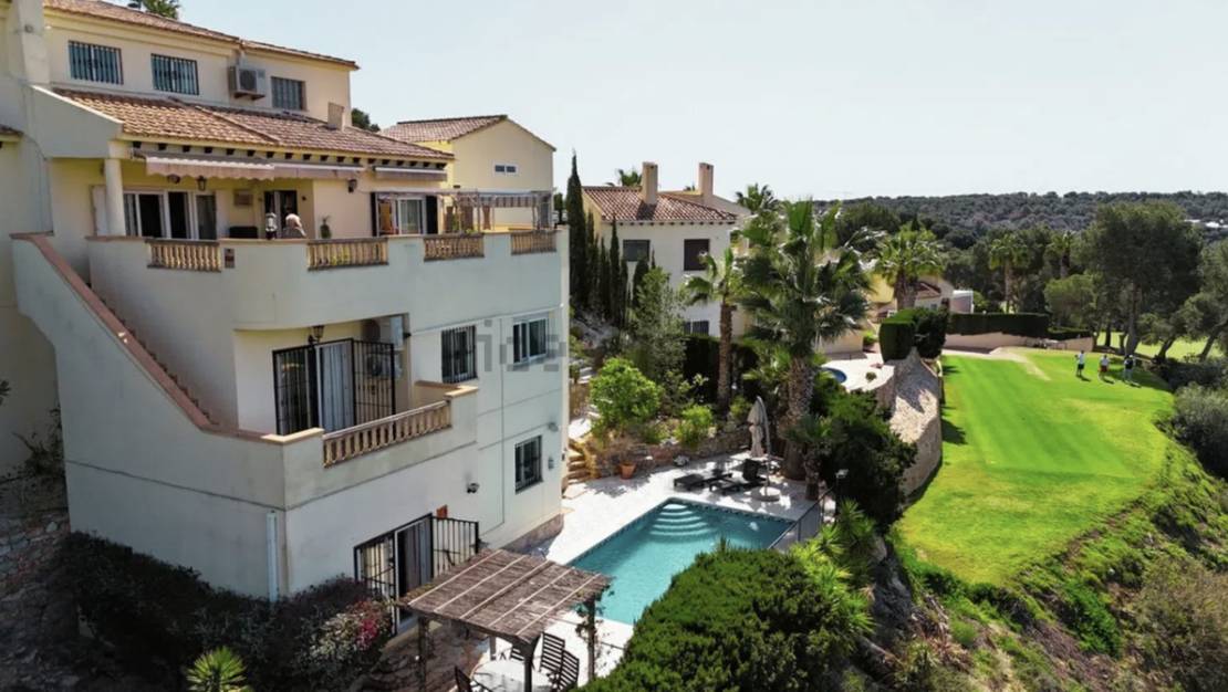 Sale - Villa - Orihuela - Villamartin