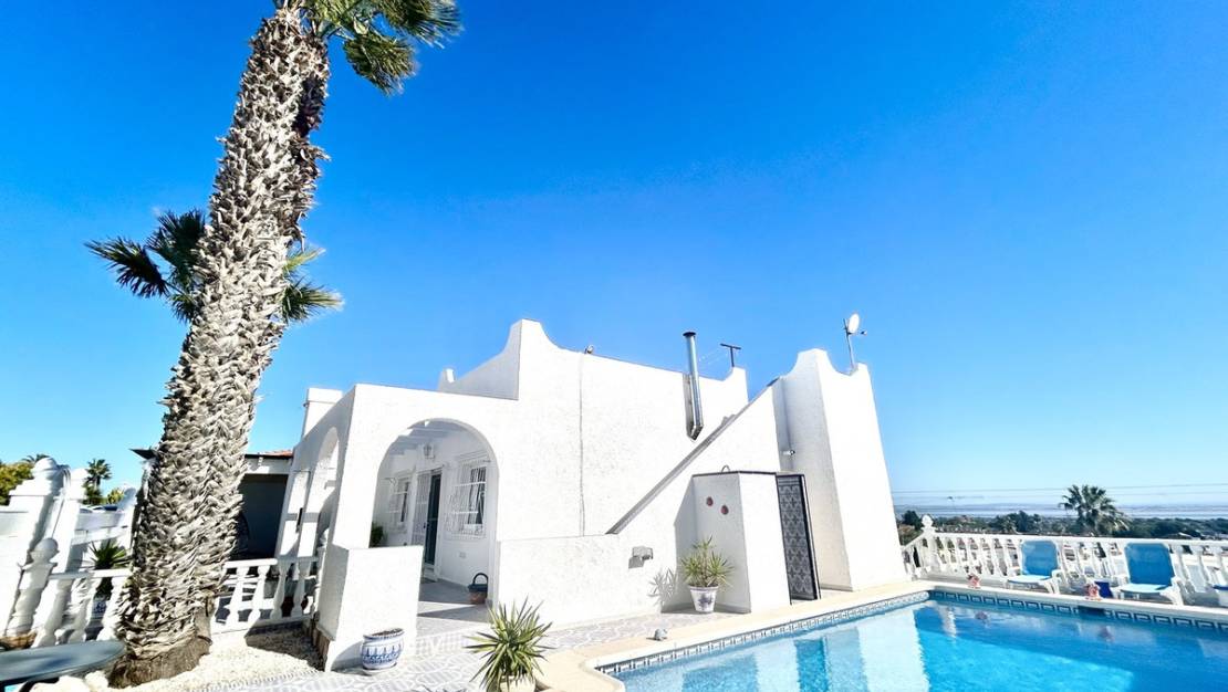 Sale - Villa - Orihuela - Villamartin