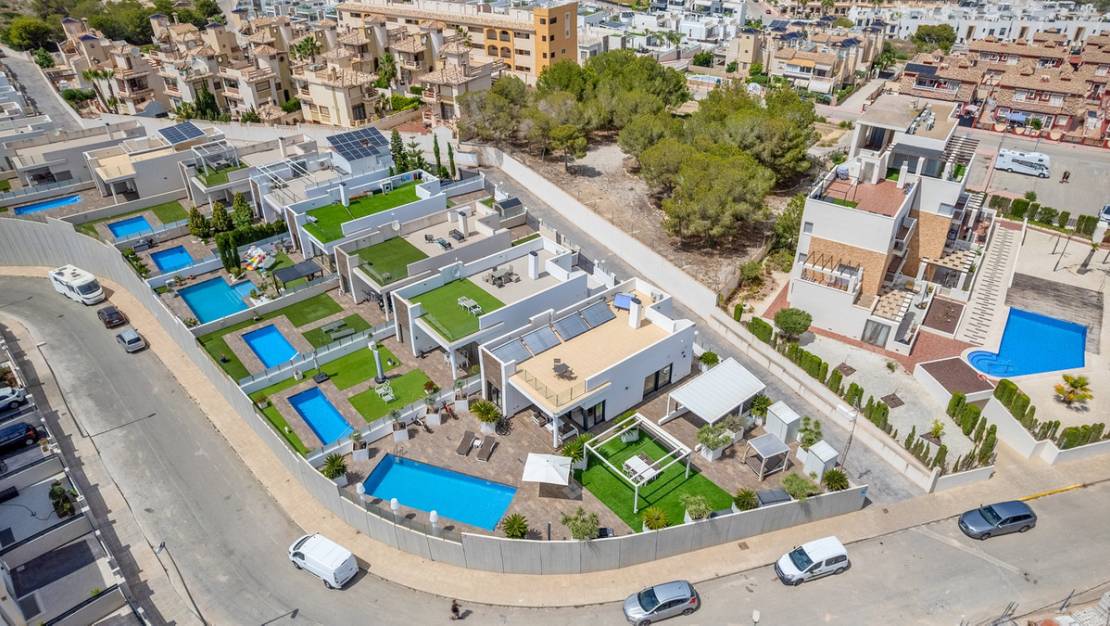 Sale - Villa - Orihuela - Villamartin