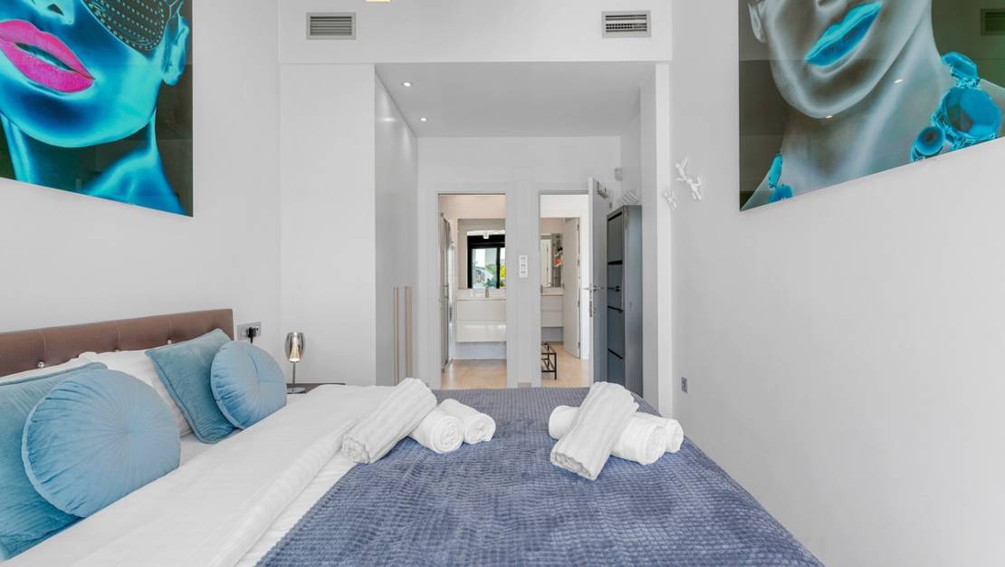 Sale - Villa - Orihuela - Villamartin