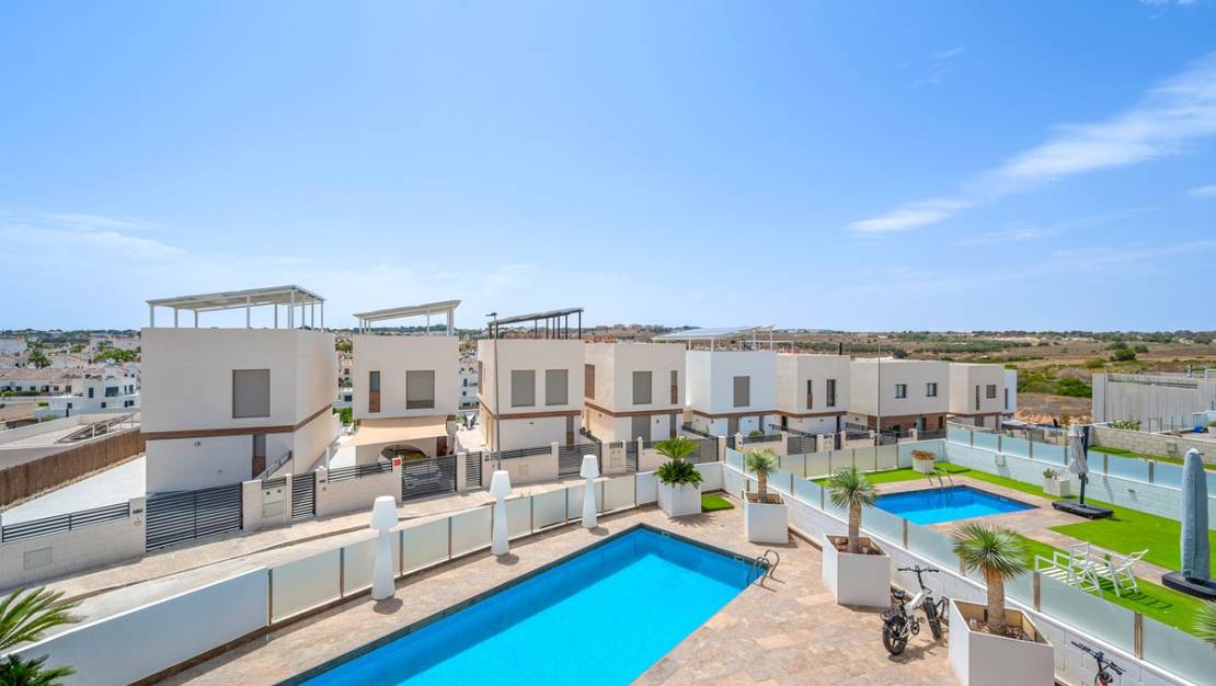 Sale - Villa - Orihuela - Villamartin