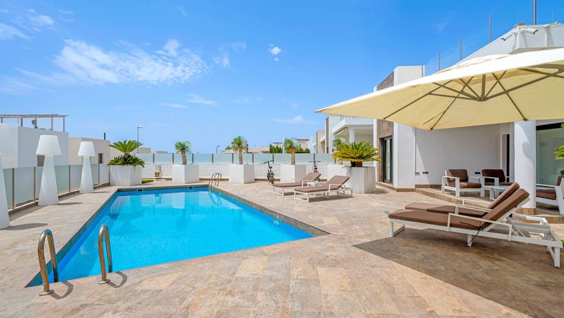 Sale - Villa - Orihuela - Villamartin