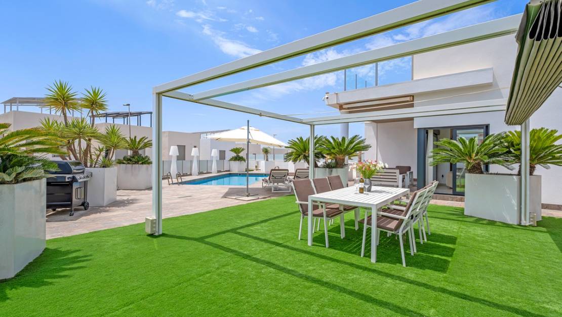 Sale - Villa - Orihuela - Villamartin