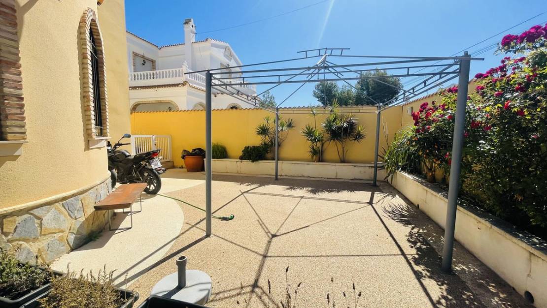 Sale - Villa - Orihuela - Villamartin