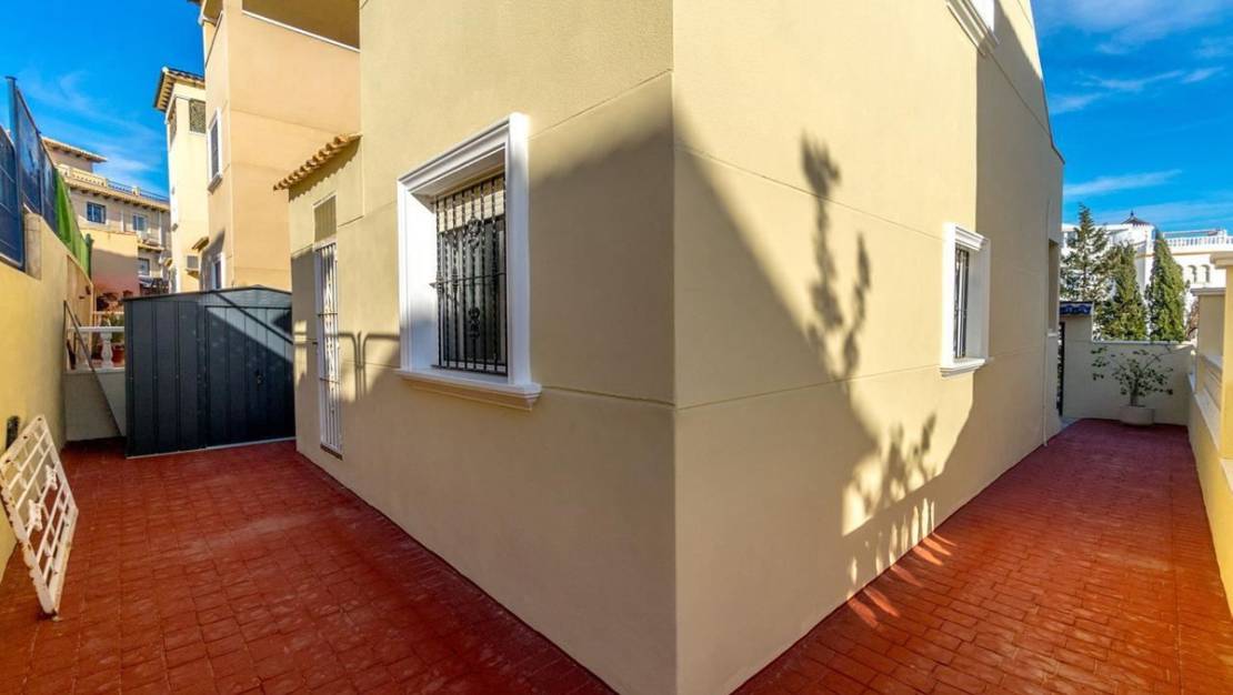 Sale - Villa - Orihuela - Villamartin