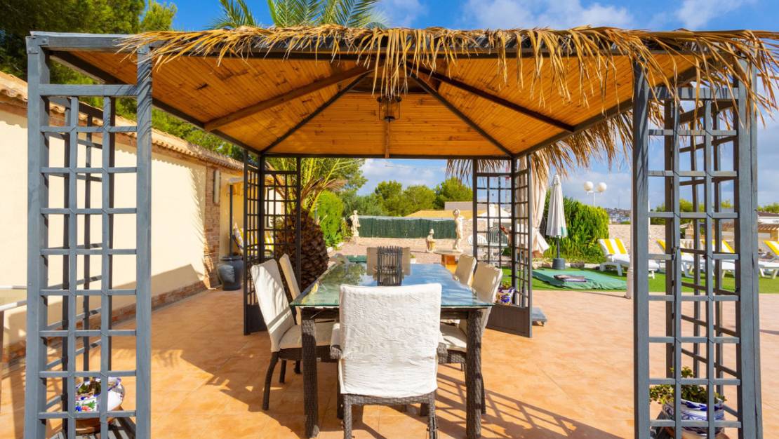 Sale - Villa - Orihuela - Villamartin