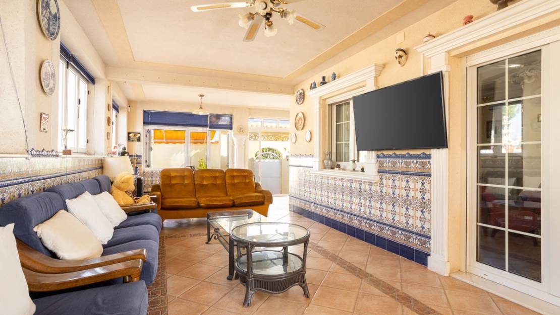 Sale - Villa - Orihuela - Villamartin