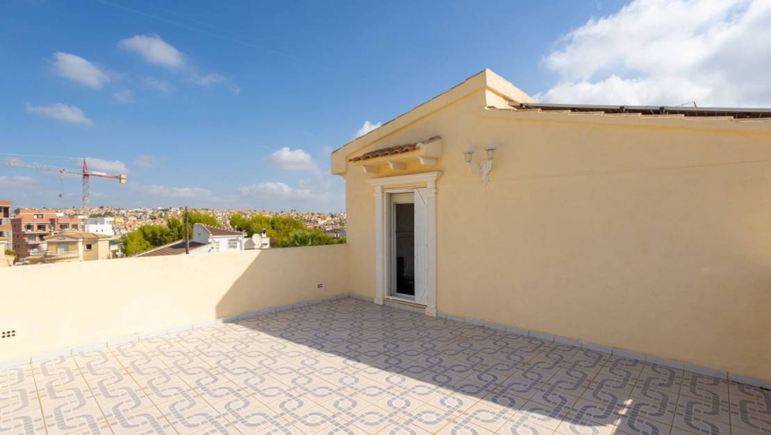 Sale - Villa - Orihuela - Villamartin