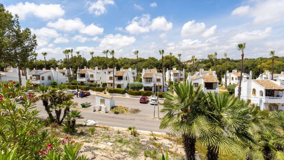 Sale - Villa - Orihuela - Villamartin