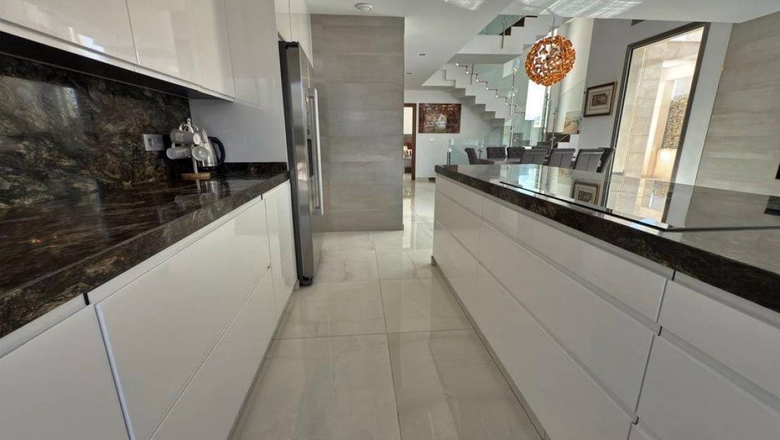 Sale - Villa - Orihuela - Villamartin