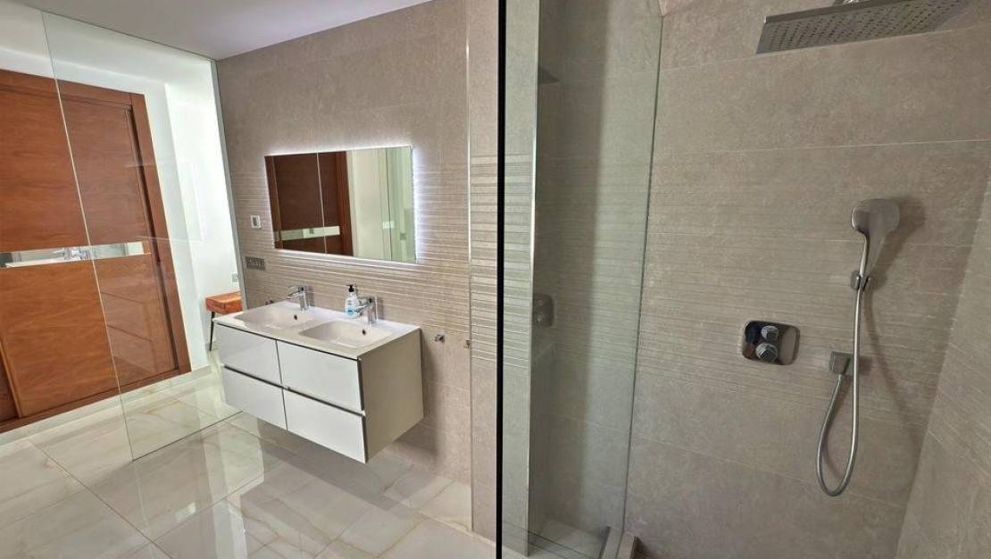 Sale - Villa - Orihuela - Villamartin