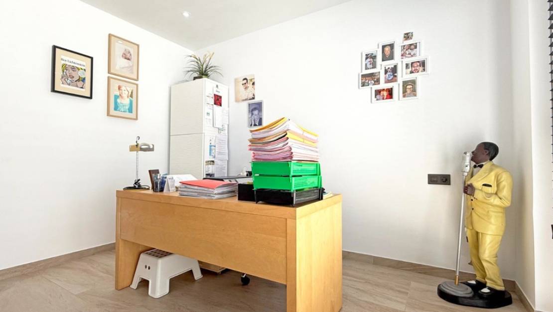 Sale - Villa - Orihuela - Villamartin