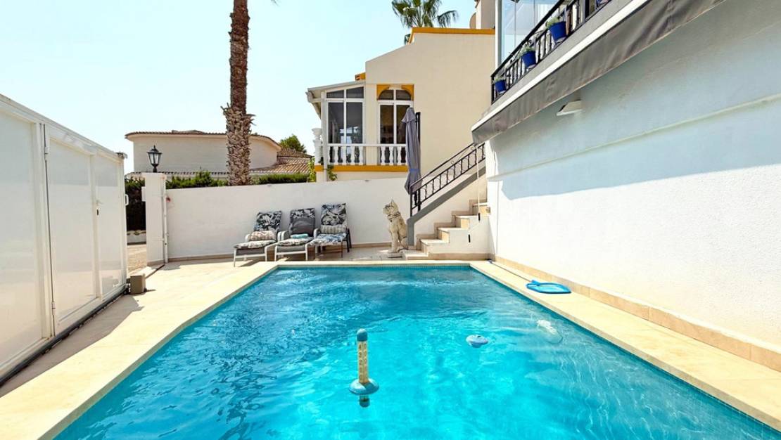 Sale - Villa - Orihuela - Villamartin
