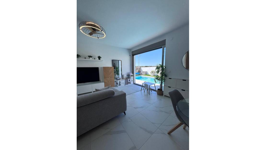 Sale - Villa - Orihuela - Villamartin