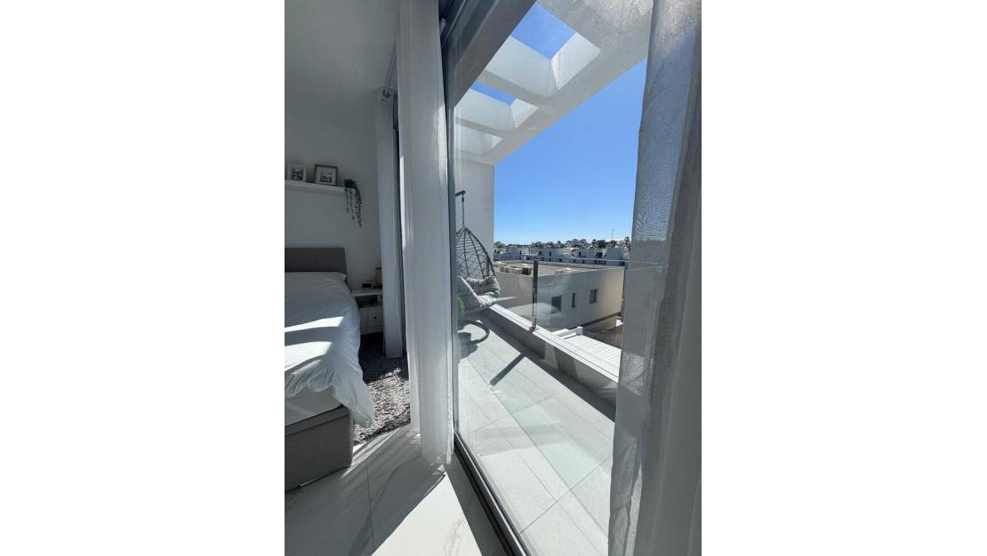 Sale - Villa - Orihuela - Villamartin