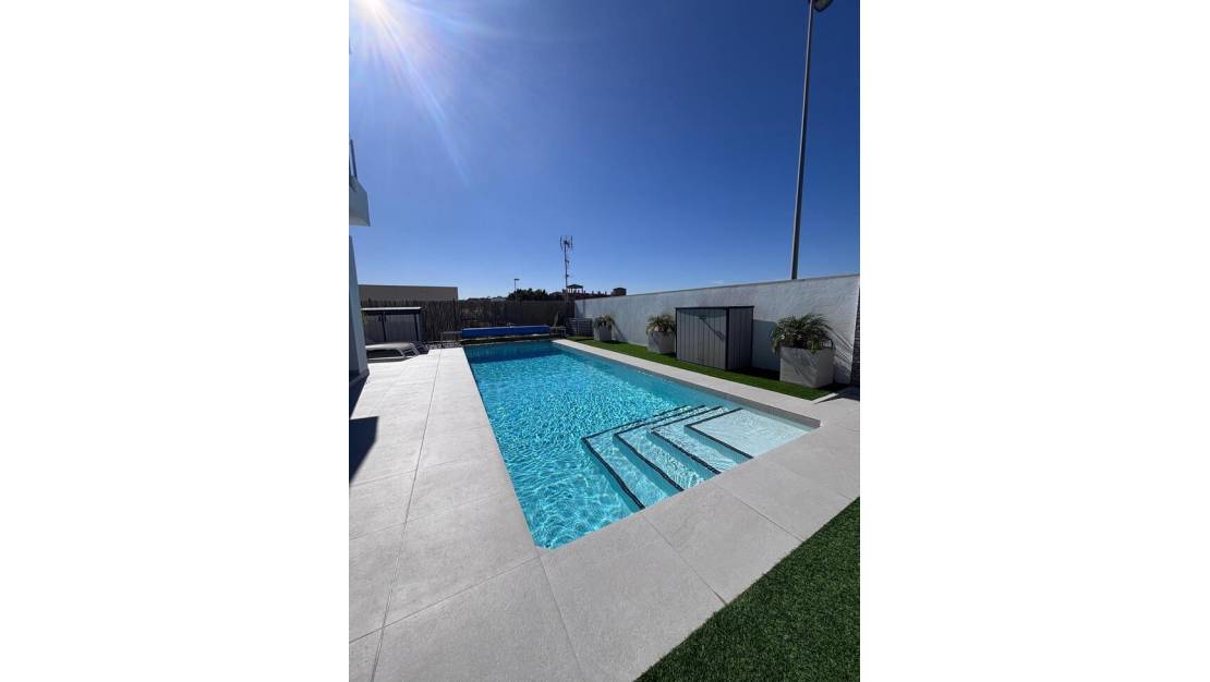 Sale - Villa - Orihuela - Villamartin