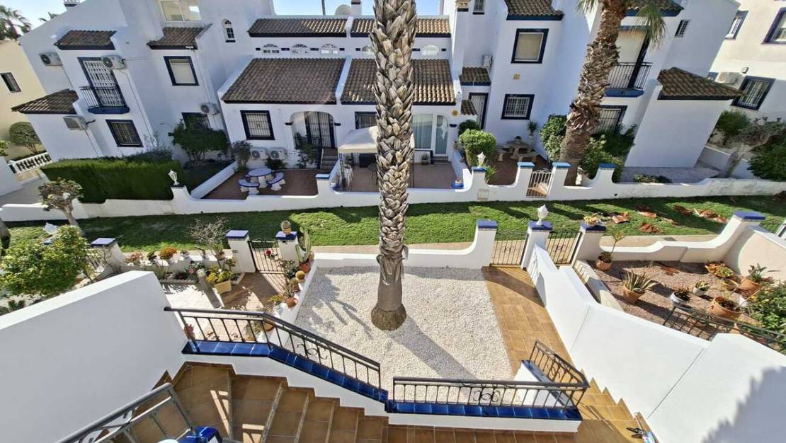 Sale - Villa - Orihuela - Villamartin