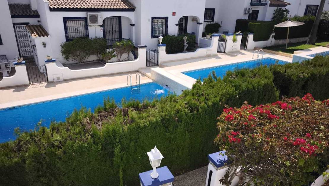 Sale - Villa - Orihuela - Villamartin